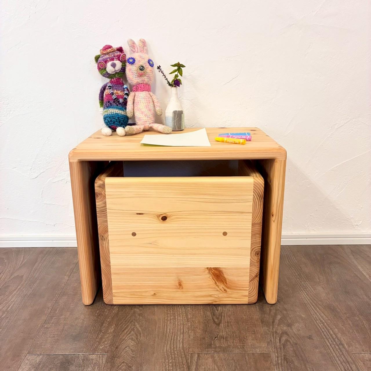 【全ての角が丸い】成長に合わせて使える子供椅子＆机セット　国産ヒノキの無垢材　オイル仕上げ　変化椅子　子供机　踏み台 | 3枚目