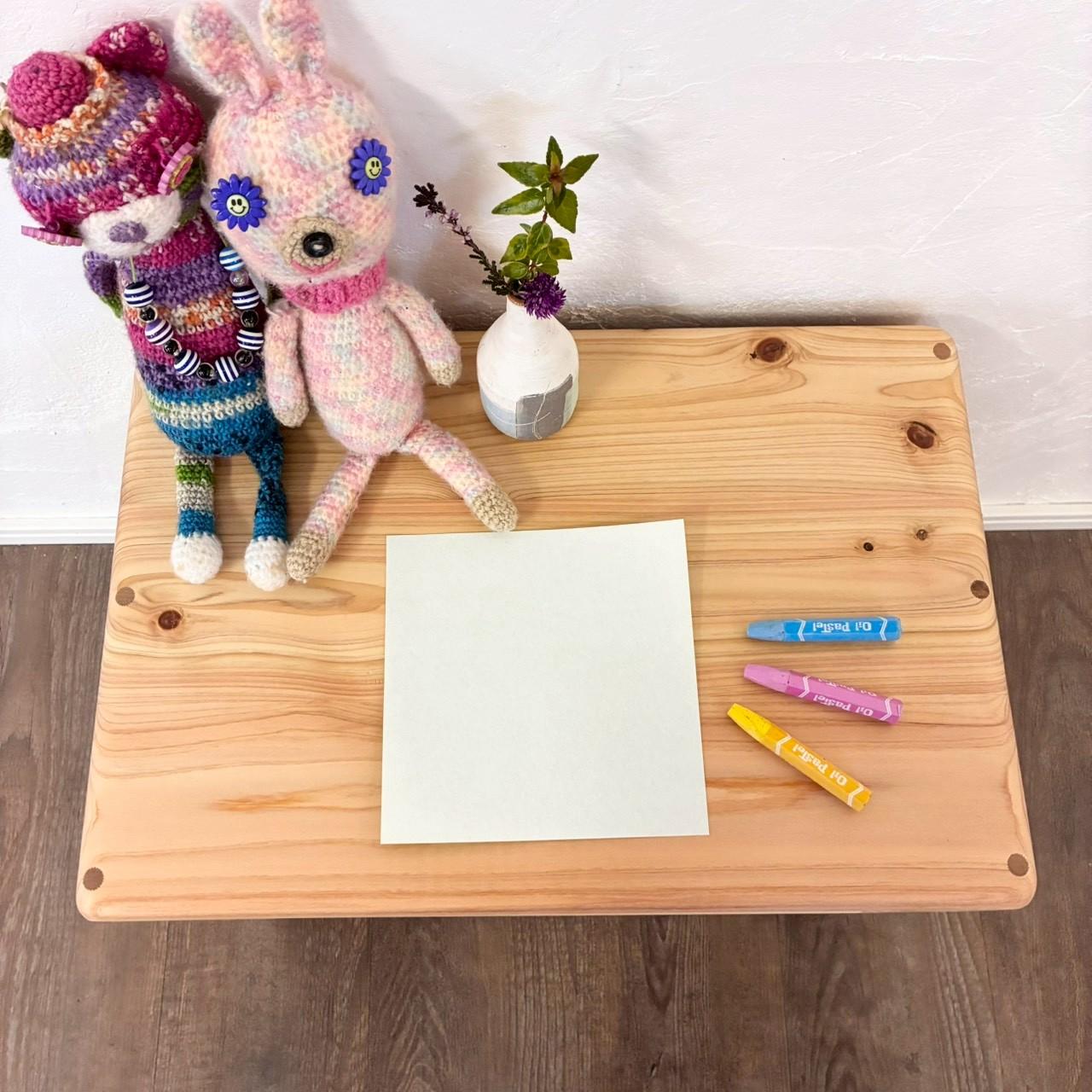 【全ての角が丸い】成長に合わせて使える子供椅子＆机セット　国産ヒノキの無垢材　オイル仕上げ　変化椅子　子供机　踏み台 | 5枚目