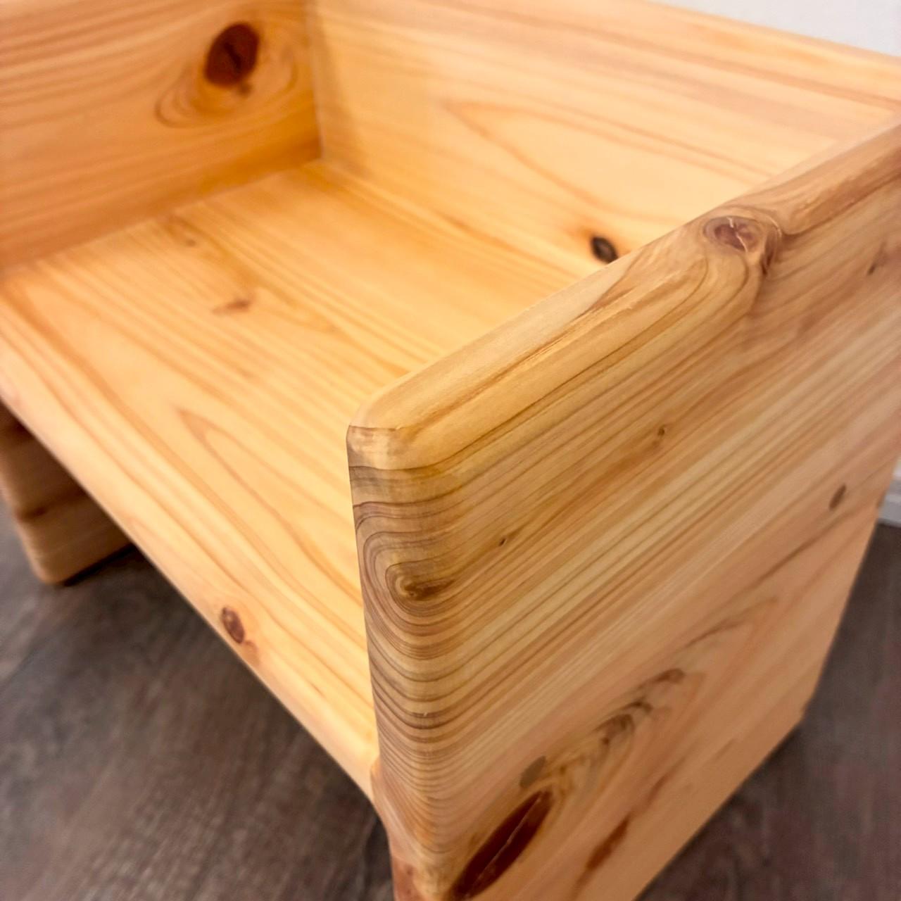 【全ての角が丸い】成長に合わせて使える子供椅子　国産ヒノキの無垢材　オイル仕上げ　変化椅子　キッズチェア　踏み台　子供机 | 7枚目