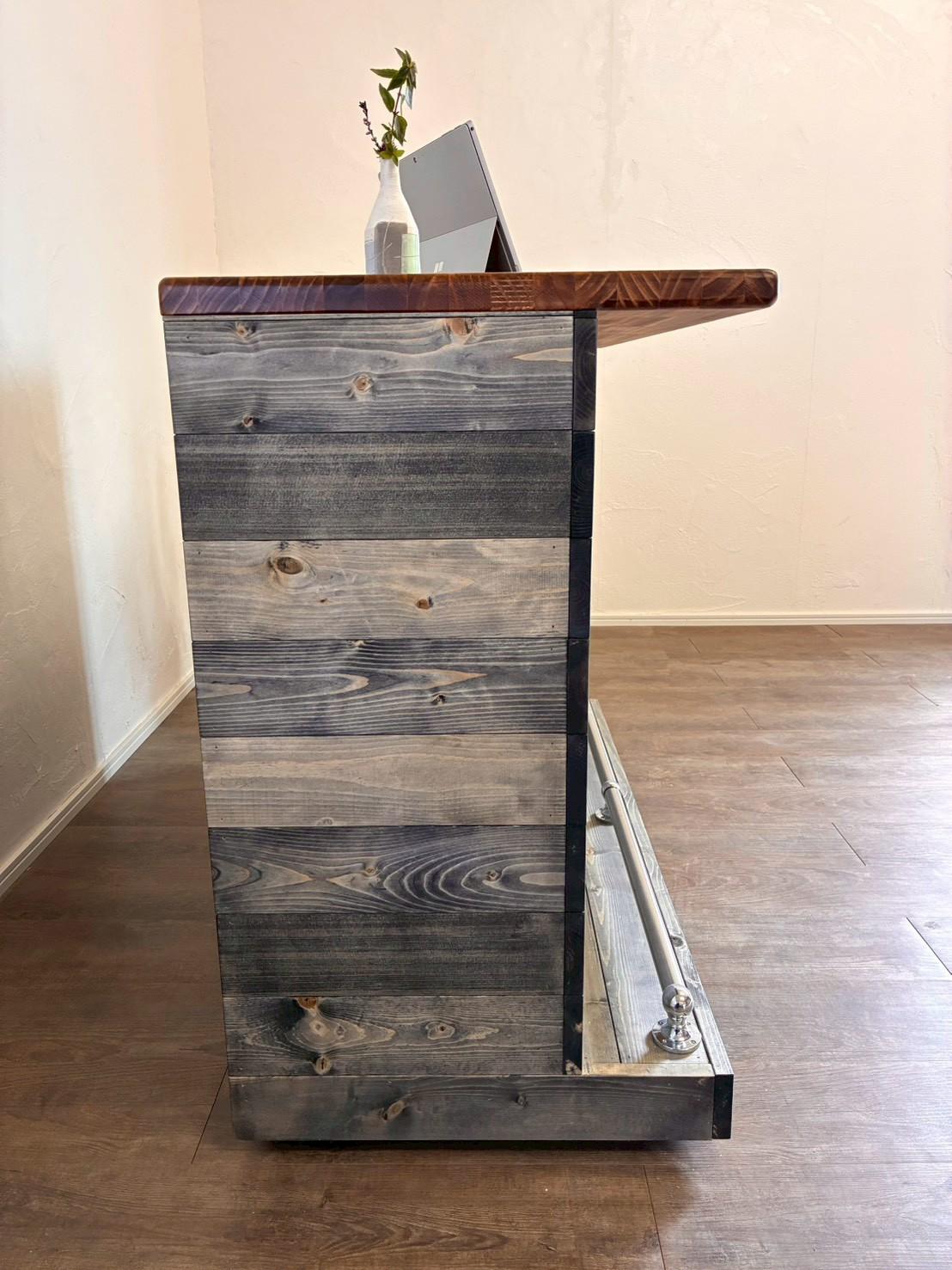 【男前フットレスト・キャスター付きバーカウンター】黒　レジ台　店舗什器 キッチンカウンター　美容室・サロンにも♪ | 2枚目