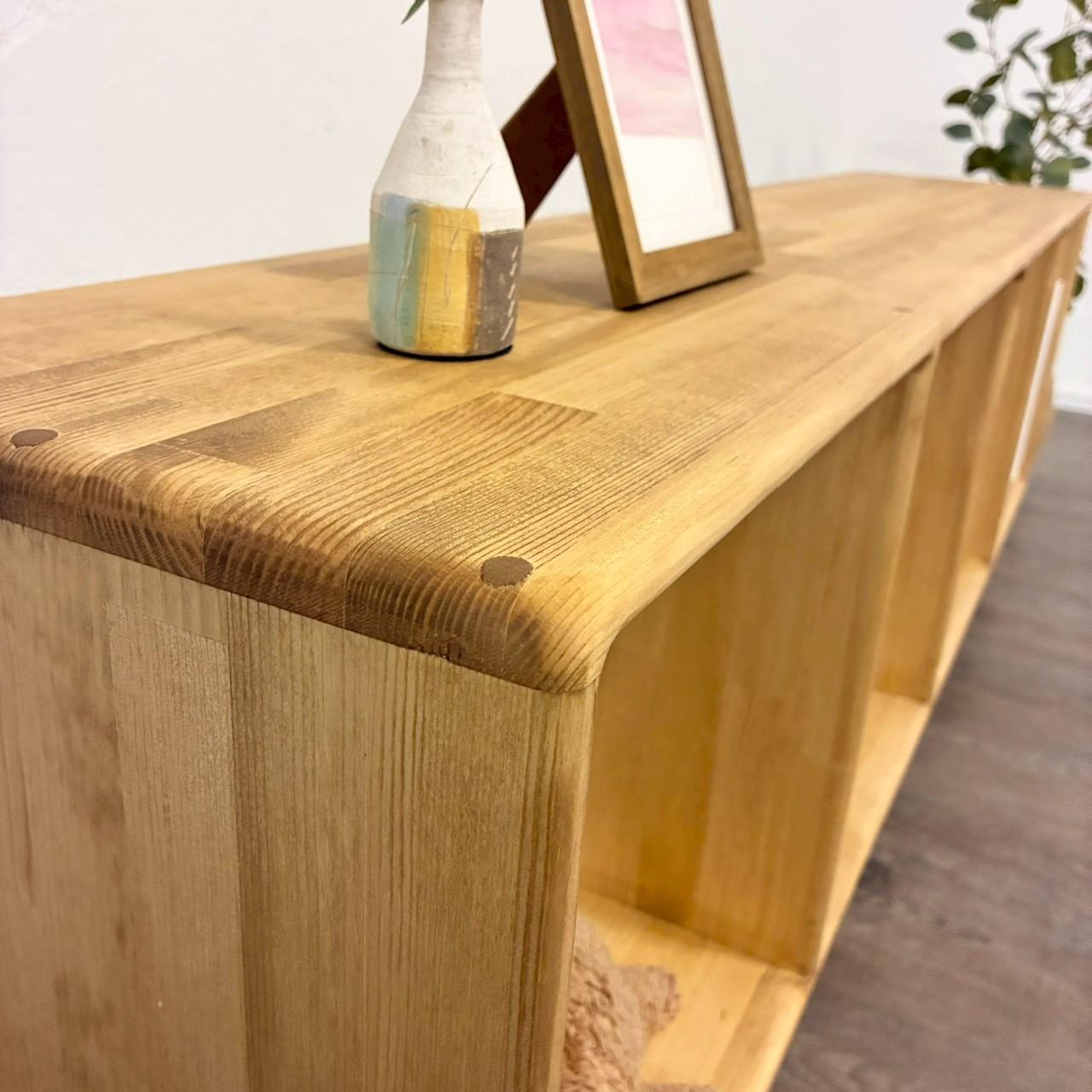 みんなが安心して使える＊全ての角を丸めたテレビ台｜パイン無垢材　テレビボード　本棚　収納棚　【カラーサイズオーダー可】 | 3枚目