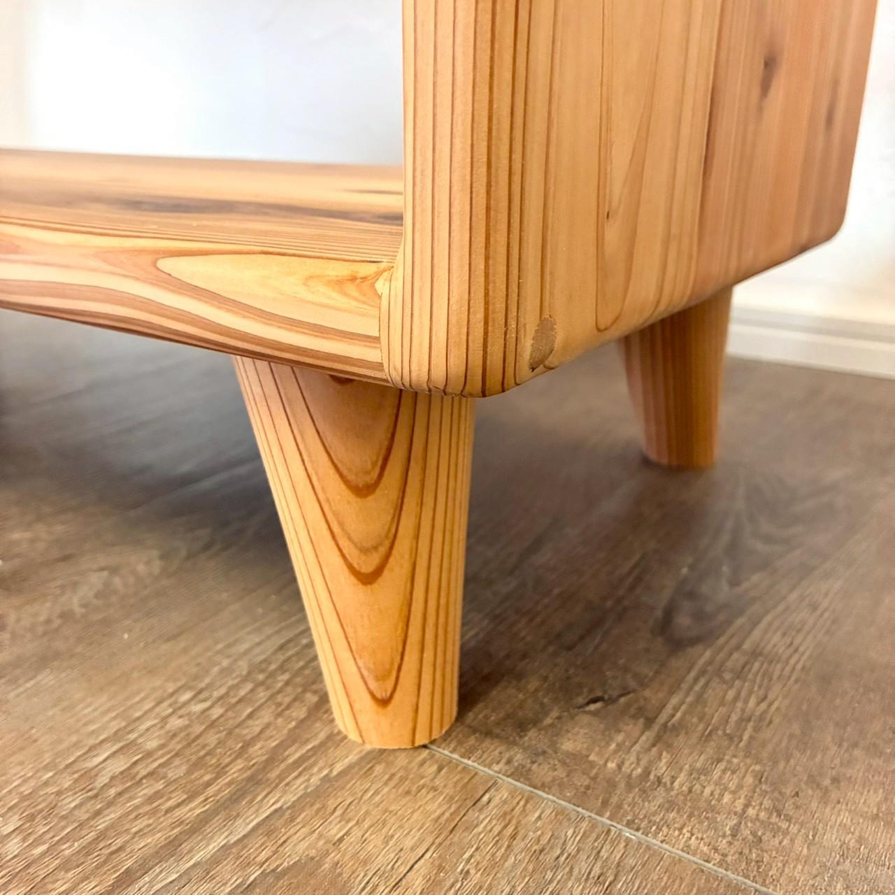 角までやさしい、国産杉の収納棚｜家族に寄り添う丸角デザイン　脚付　本棚　オープンラック　【カラーサイズオーダー可】 | 5枚目